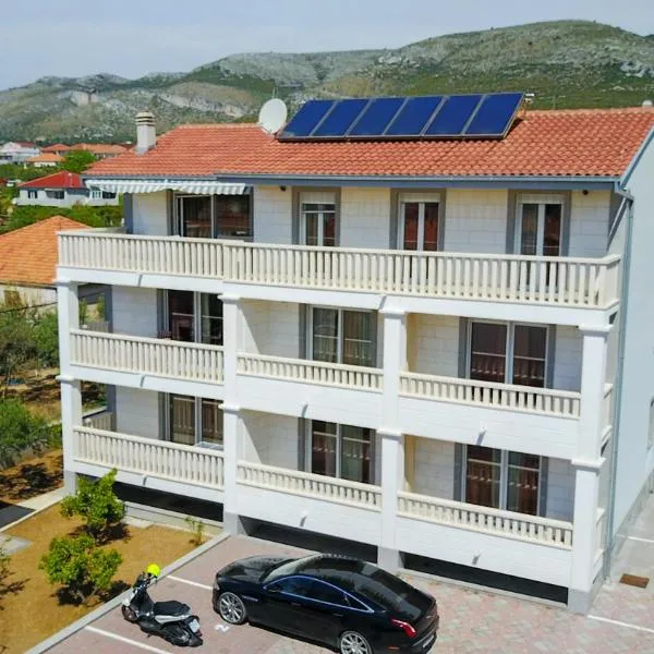 Apartments Jozic, hotell i Trogir