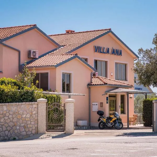 B&B Villa Ana, hotel u gradu Linardići