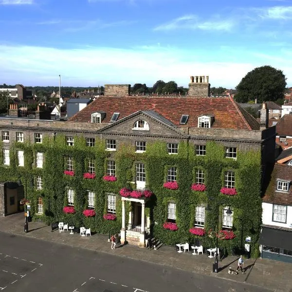 Angel Hotel, hotel in Bradfield Saint George