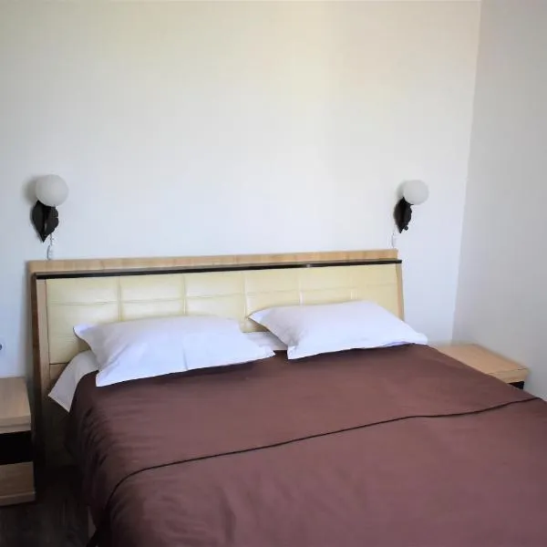 Pensiunea Alexandra, hotel in Corbii Mari