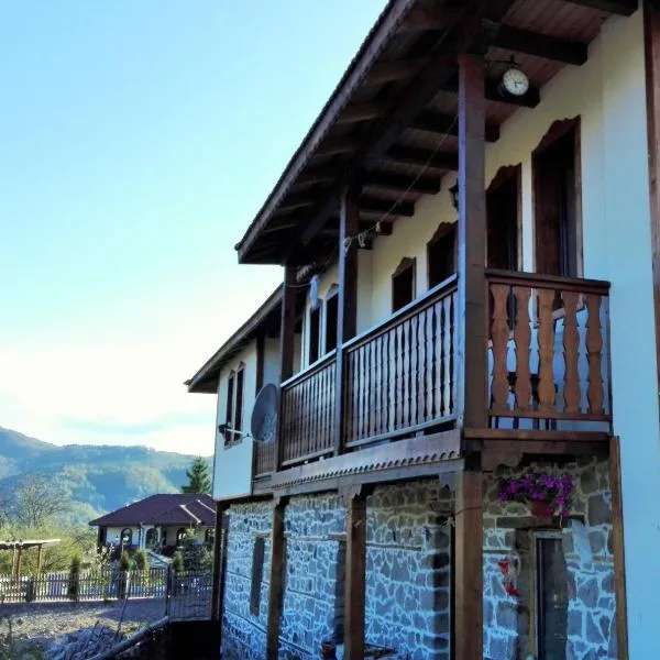 Semana Guesthouse, hotel di Vrata