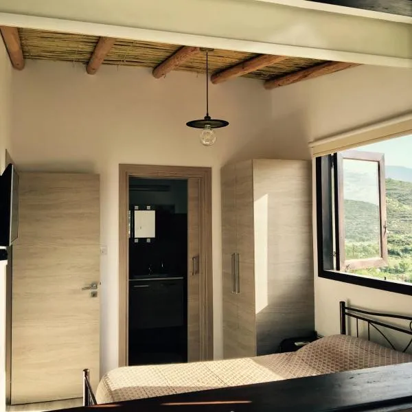Xenios Guesthouse, hotel v destinaci Koilani