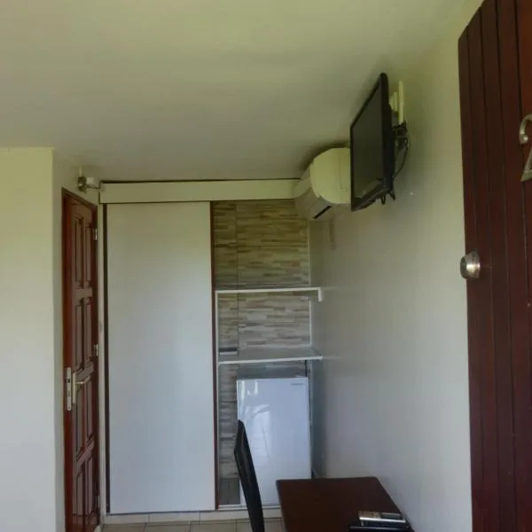 Airport hotel, hotel v destinaci Ducos