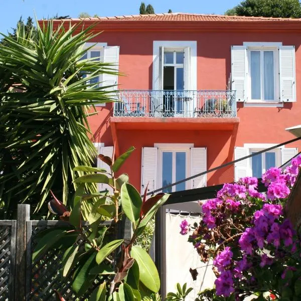 Hôtel La Villa Patricia - Charme et Tradition, hotel in Villefranche-sur-Mer