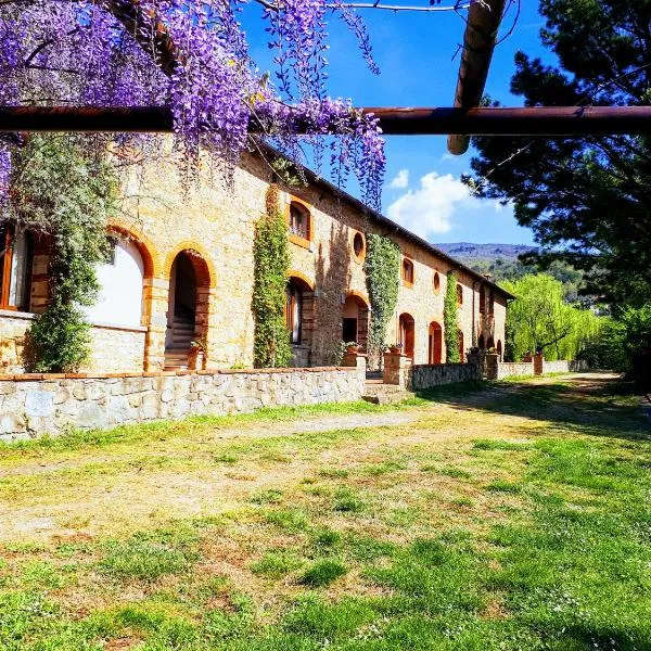 Agriturismo Antico Borgo Poggitazzi, hotel v destinácii Loro Ciuffenna