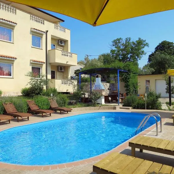 Apartments Gordana – hotel w mieście Diminići