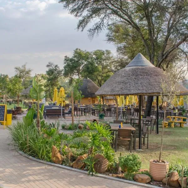 Cradle Moon Lakeside Game Lodge, hotel in Muldersdrift