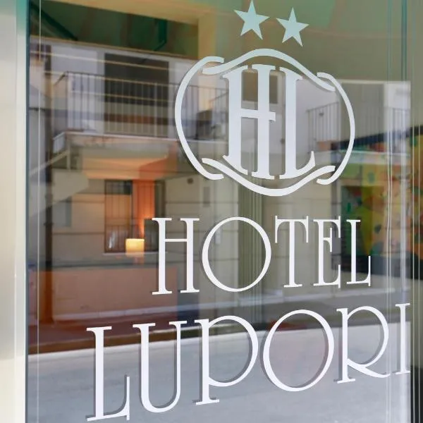 Hotel Lupori, khách sạn ở Viareggio
