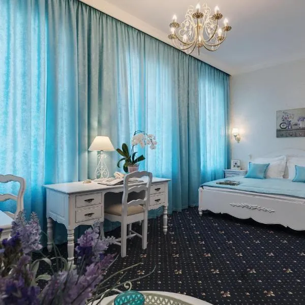 Gostiny Dvor Hotel, hotel en Járkov