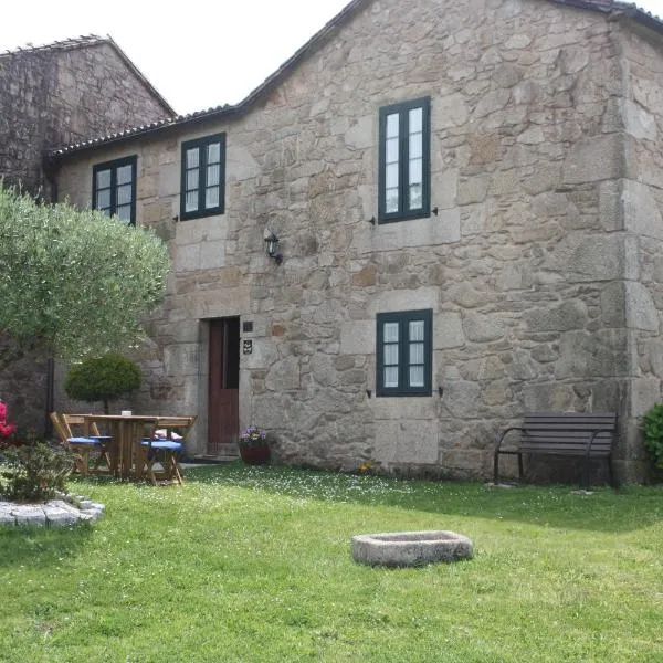 A Casa da Meixida, hotel in Rois