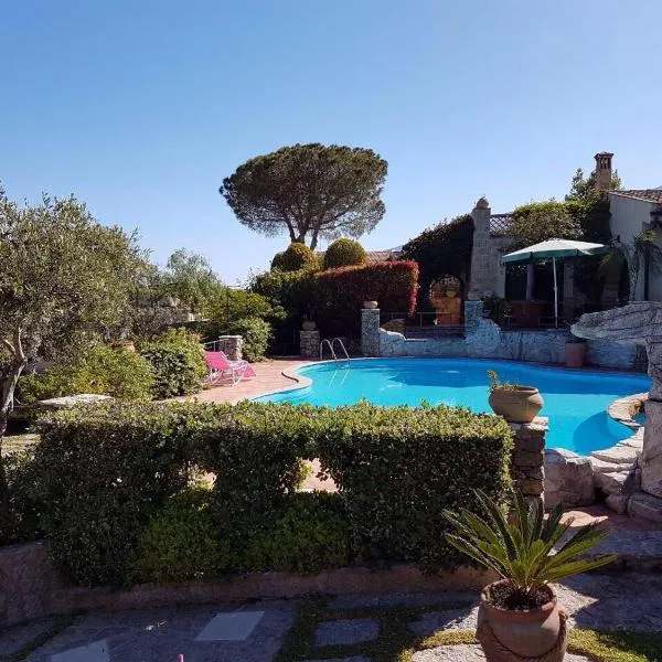 카리니에 위치한 호텔 Casolare Giummari