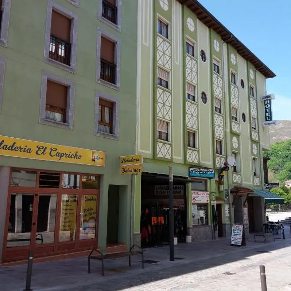 Pension Monteverde, hotel v destinaci Cangas de Onís