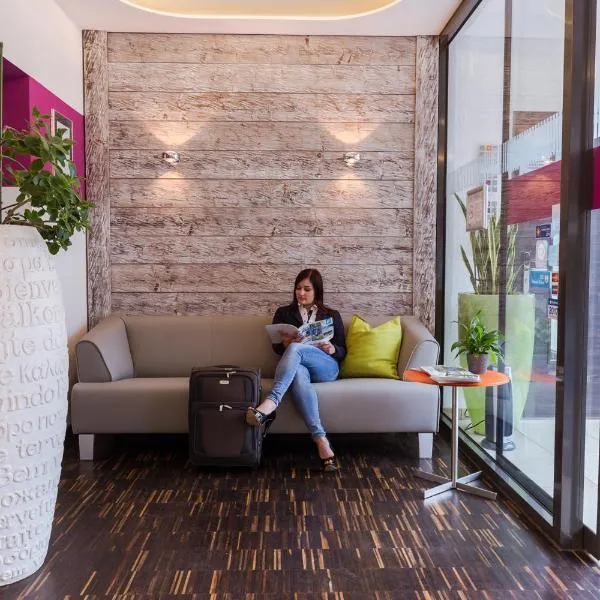 Hotel Arooma, hotel v destinaci Erding