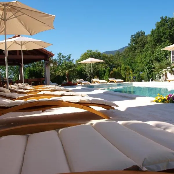 Apartments Villa Učka – hotel w mieście Opatija
