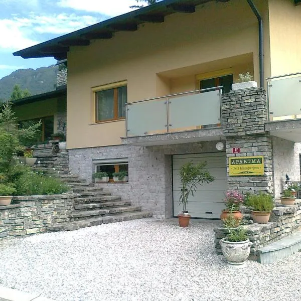 Apartma "Pod Matajurjem" mountains view, hotel v destinaci Kobarid