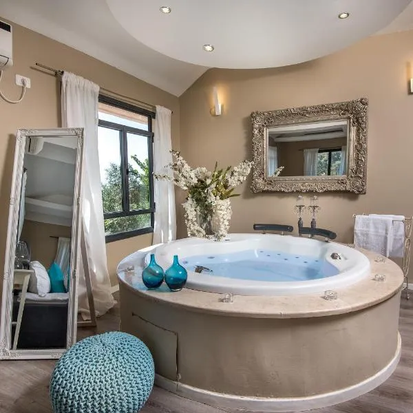 Champagne suites, hotel v destinaci Kefar Weradim