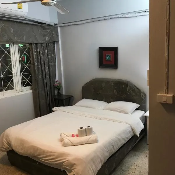 Scandalic Bar and Guest house, hotel v destinaci Pattaya Central