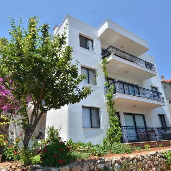 Mimas Garden Apartments, hotel v destinaci Karaburun