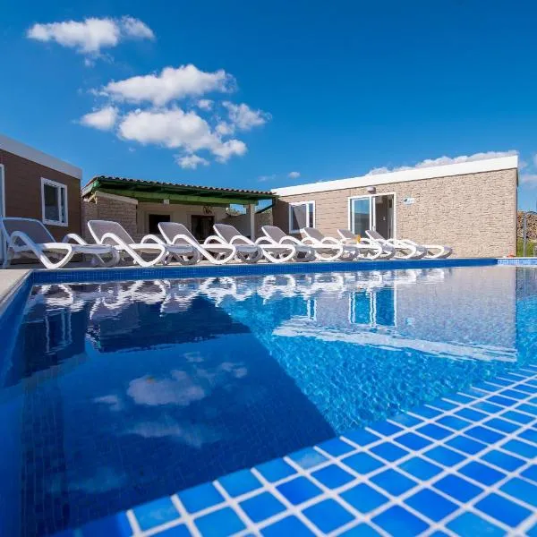 Mobile Homes Residence Ulika, hotel v destinaci Krk