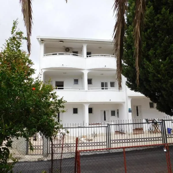 Vila Rada, hotel v destinaci Čanj