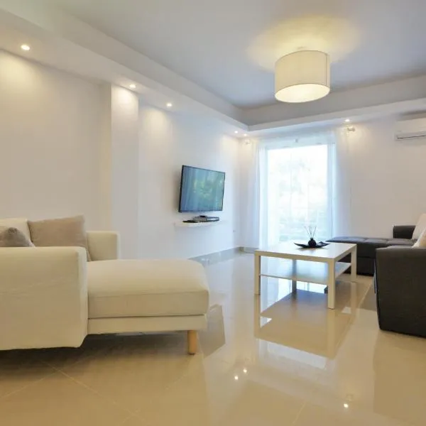 Athena Apartment โรงแรมในอาร์เตมีดา