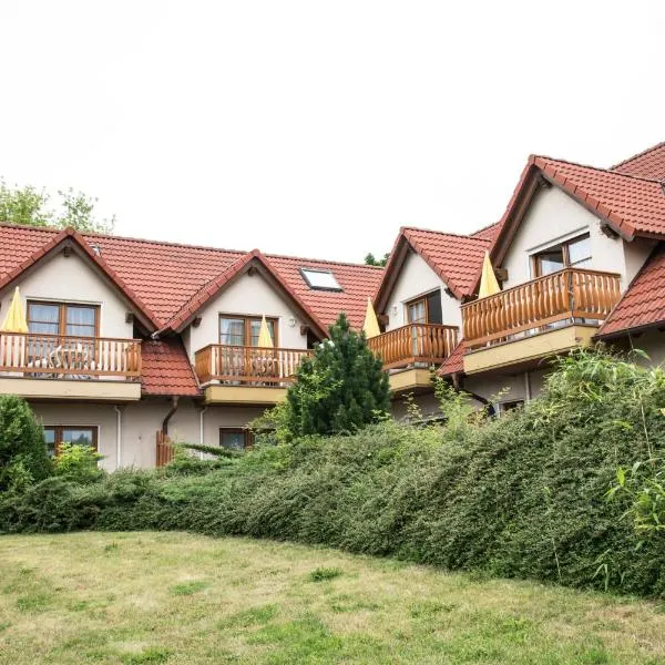 Ferienwohnanlage Schwabe mit Schwimmbad, hotel in Rerik