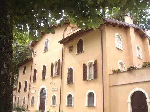 La Locanda del Borgo, hotel in Parnacciano 