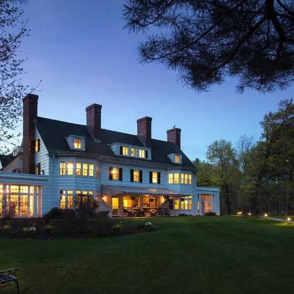 Four Chimneys Inn, hotel in Hoosick Falls