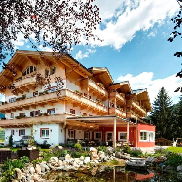 Hotel Grundlhof, hotel in Wald im Pinzgau