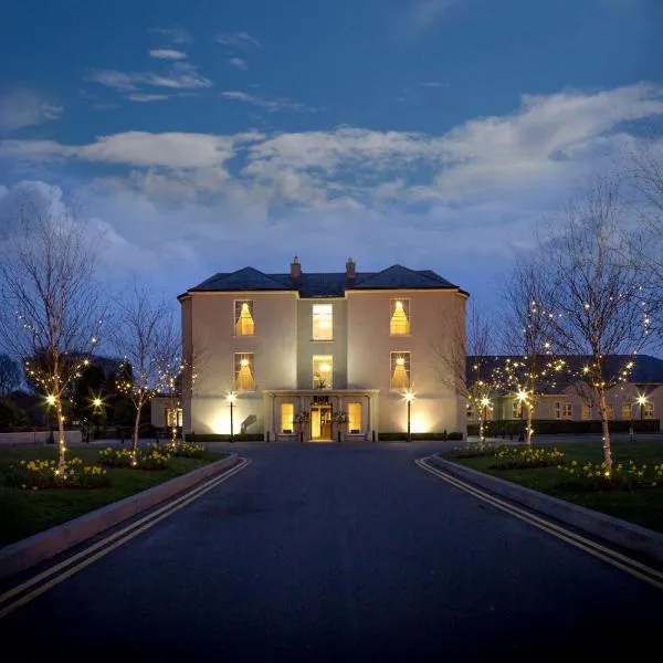 County Arms Birr, hotel in Banagher