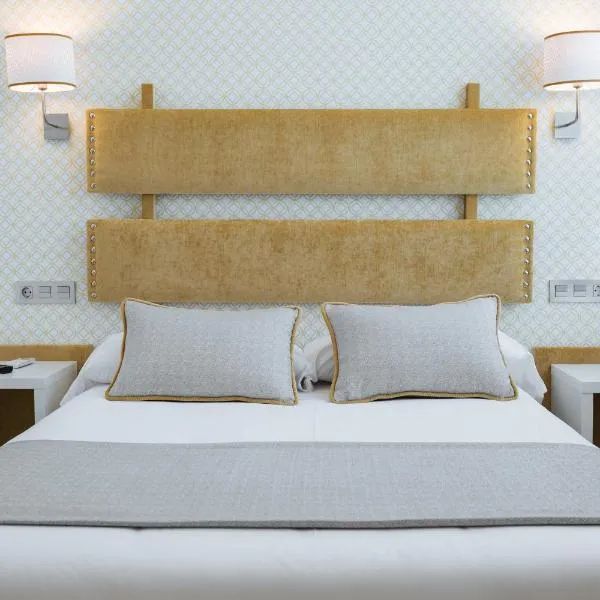 Hotel Santa Cruz, hotel Cangas de Onísban