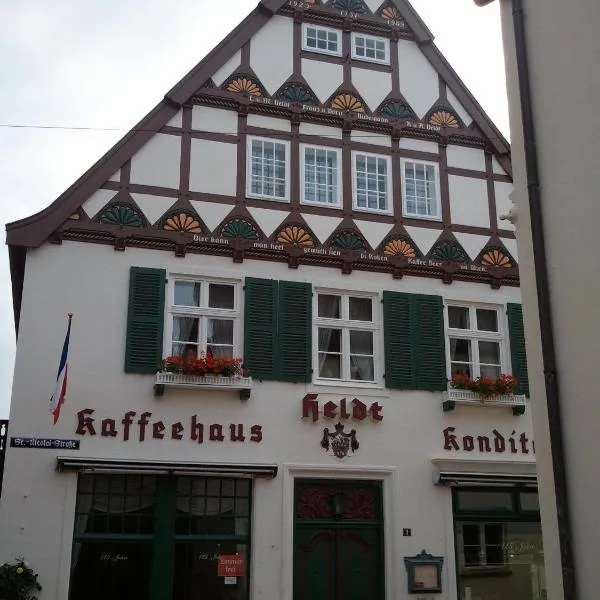 Apartments im Kaffeehaus Heldt, hotel in Neudorf-Bornstein