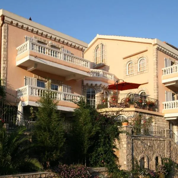 daMonte – Apartments and rooms, hotel en Budva