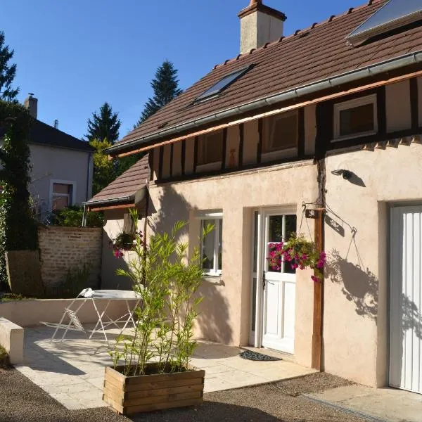 La Licorne – hotel w mieście Lamarche-sur-Saône