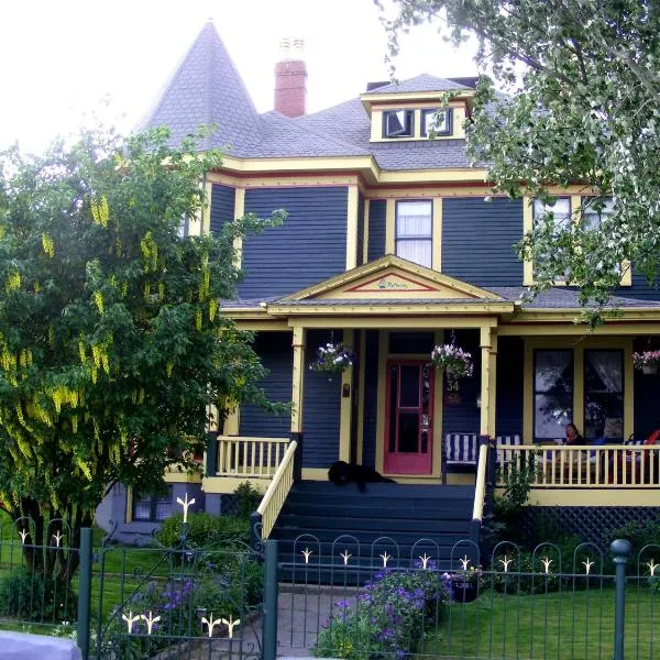 Rothesay House Heritage Inn B&B: Harbour Grace şehrinde bir otel