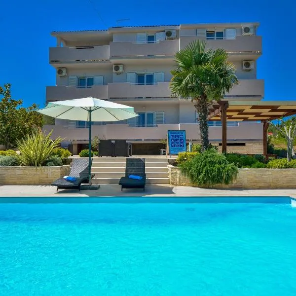 Ana Apartments, hotel v destinaci Kukljica