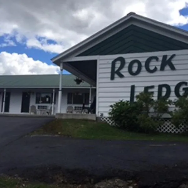 Rock Ledge Motel, hotell i Alexandria Bay