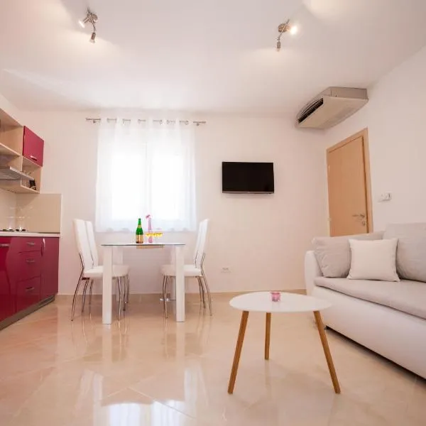 Apartments MIA, hotel v destinaci Baška Voda