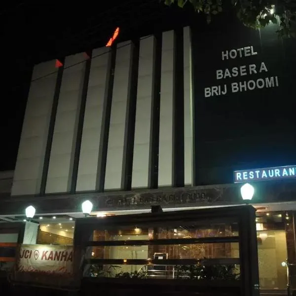 Viesnīca Hotel Basera Brij Bhoomi Vrindavan pilsētā Vrindavana