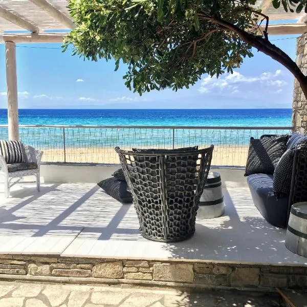Byblos Mare-The Exclusive Beach Front Villa, hotel i Skála Sotíros