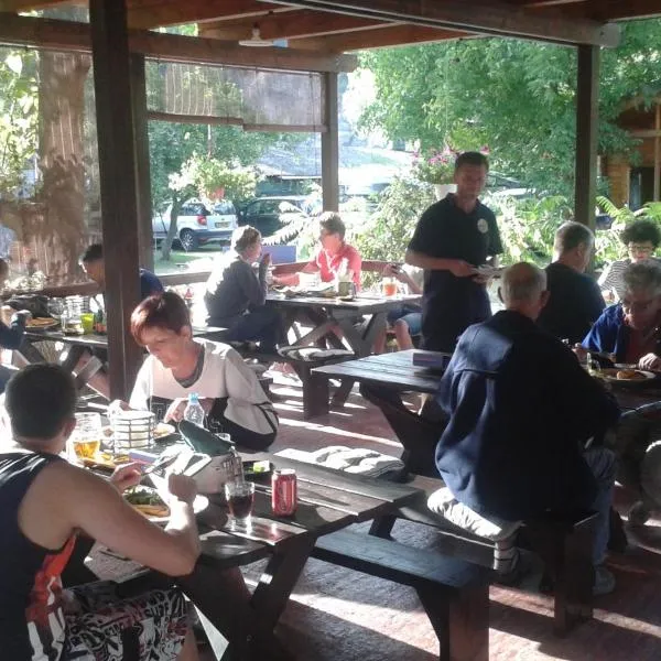 Camping Matyáš, hotel v destinaci Vrané nad Vltavou