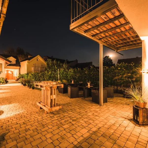 Weingut Gästehaus D&D Haider, hotel in Jois