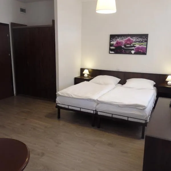 Gościniec Borne Sulinowo - Była Baza Wojskowa, hotel v destinaci Borne Sulinowo