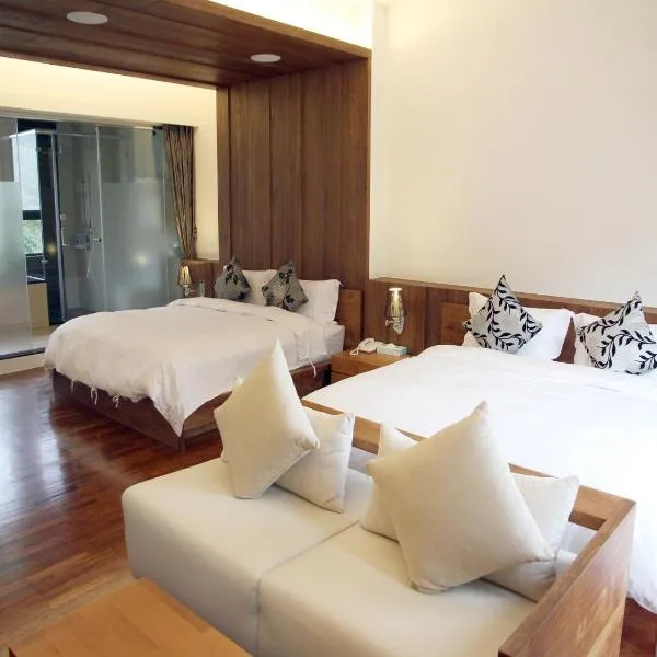 Peace Area Hot Spring Hotel, hotel v destinaci Ťiao-si