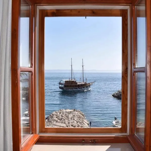 Oldhouse Tučepi, hotel v Tučepi