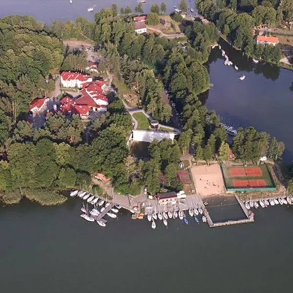 Ośrodek Szkoleniowo - Wypoczynkowy Guzianka, hotel di Ruciane-Nida