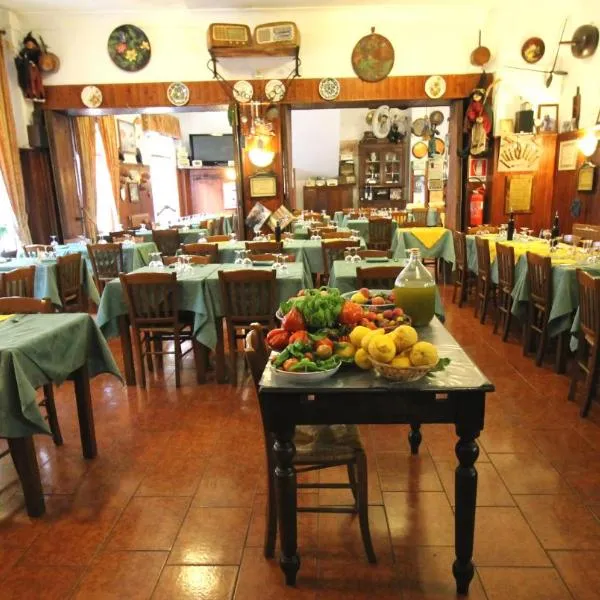 Albergo Santo Spirito, hotel v destinaci Molini di Triora