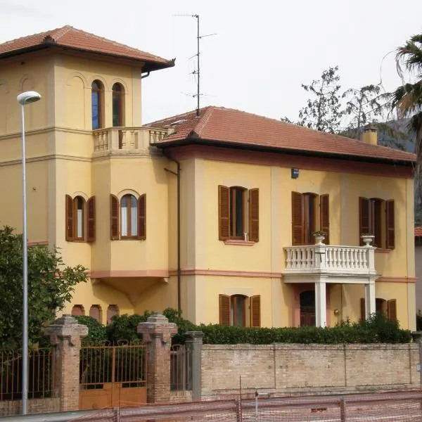 Liberty House, hotel in Casenove