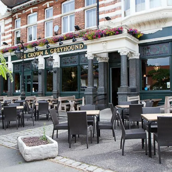 The Crown & Greyhound by Innkeeper's Collection, hotel di Thornton Heath