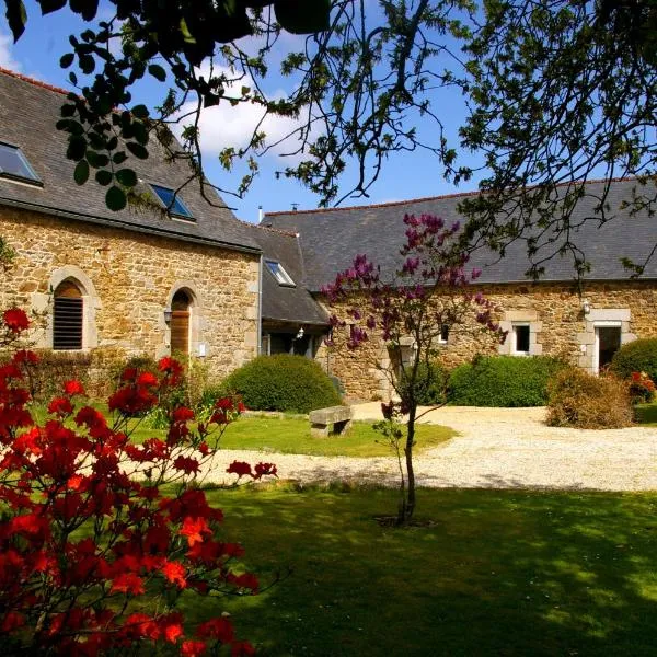 Le Colombier Bretagne, hotel v destinaci Louannec